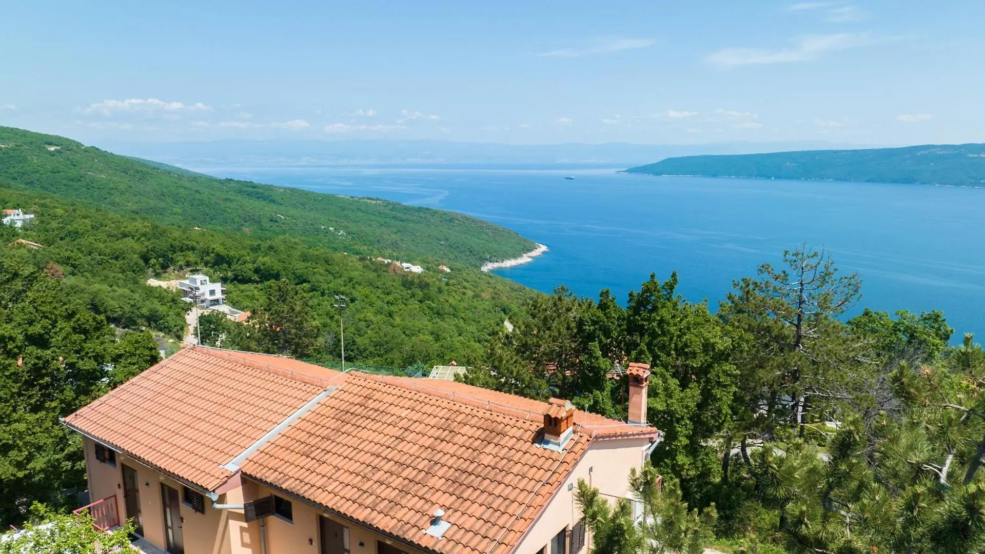 Luxury Seaview Apartment Juraši