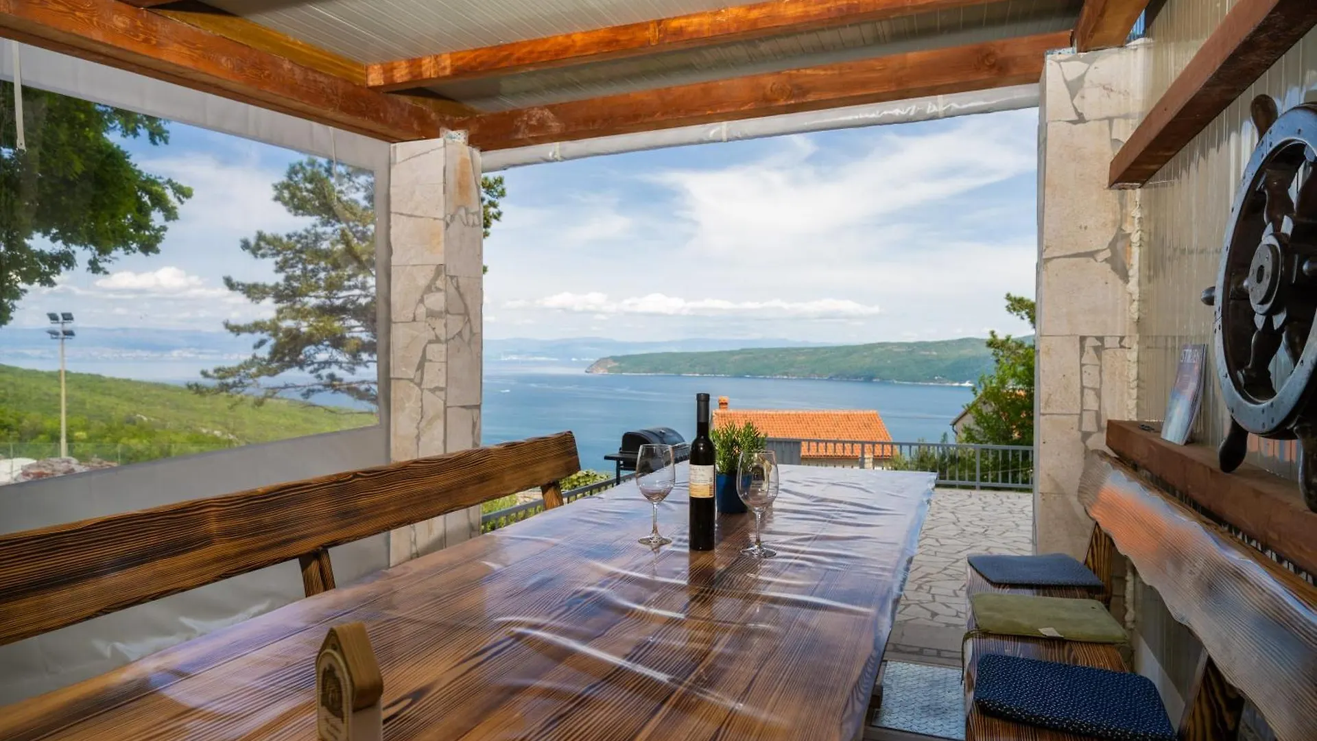 Luxury Seaview Apartment Juraši