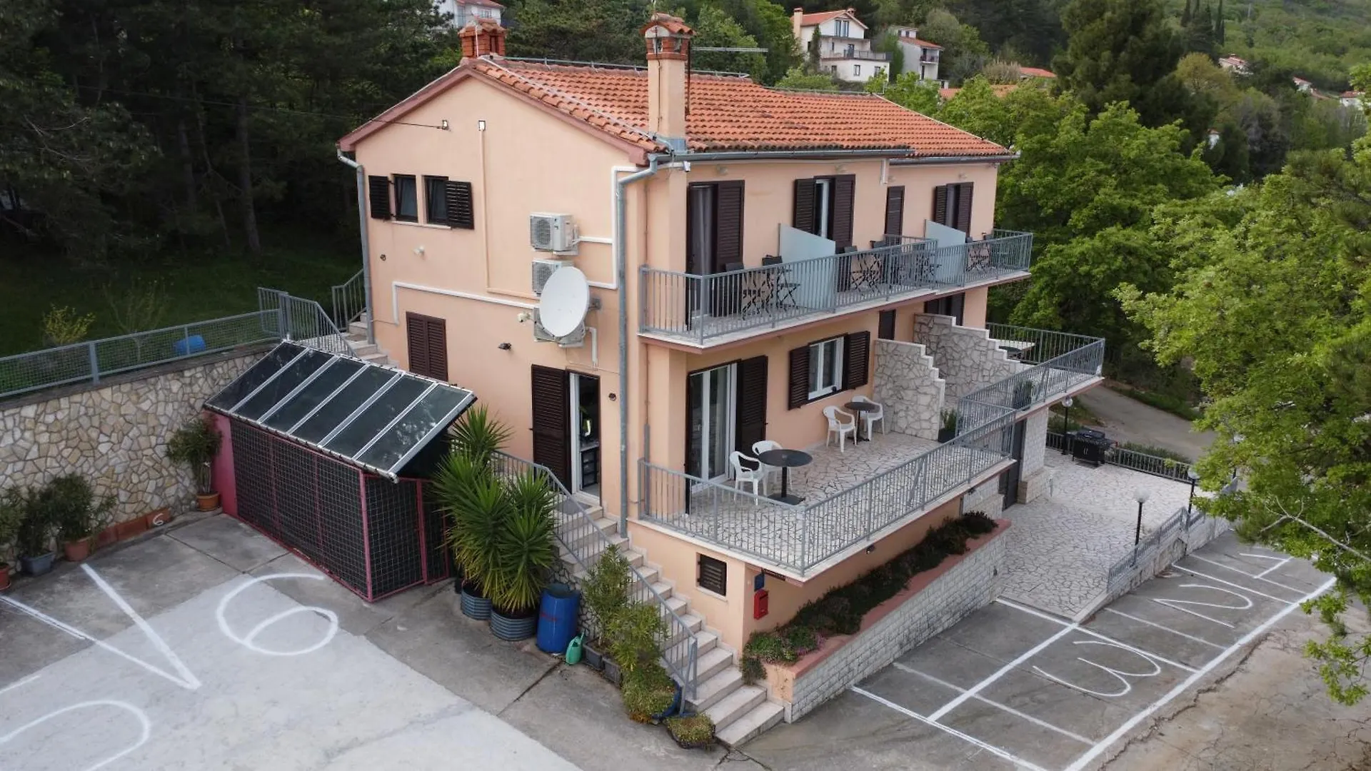Luxury Seaview Apartment Juraši